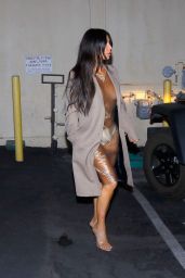 Kim Kardashian Style - Out for Sushi in Calabasas 07/14/2017