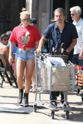 Lady Gaga and Christian Carino - Grocery Shopping at Vintage Grocers in Malibu 07/02/2017