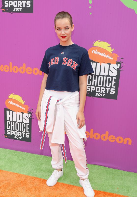 Maemae Renfrow  – Nickelodeon Kids’ Choice Sports Awards in Los Angeles 07/13/2017