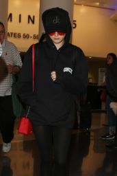 Maisie Williams Tries To Go Incognito - LAX Airport in Los Angeles 07/12/2017