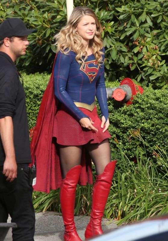 Melissa Benoist and Yael Grobglas on the Set of "Supergirl" in Canada, July 2017