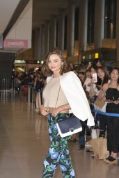 Miranda Kerr - Airport in Tokyo, Japan 07/09/2017