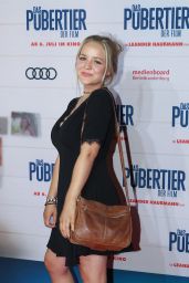 Neele Marie Nickel – “Das Pubertier” Premiere in Munich, Germany 07/04/2017
