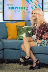 Pixie Lott - Appeared on This Morning Show in London 07/12/2017