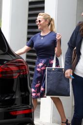 Reese Witherspoon Office Chic Outfit - Beverly Hills 7/25/2017