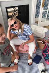 Reese Witherspoon – Social Media Pics 07/04/2017