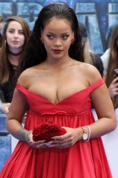 Rihanna on Red Carpet - "Valerian" Premiere in London 07/24/2017
