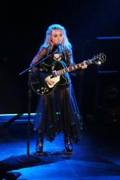 Sabrina Carpenter - Performs Live at the Vogue Theatre for her "DETOUR" Tour in Vancouver 07/06/2017