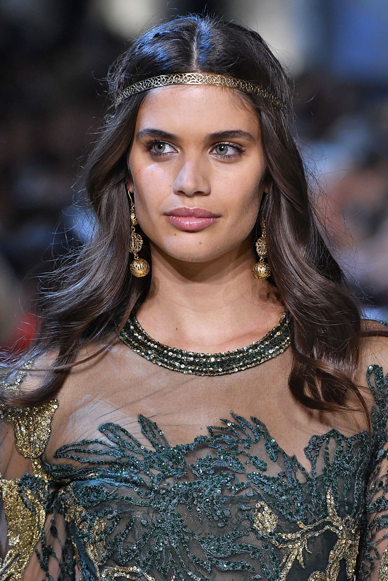 Sara Sampaio - Elie Saab Paris Fashion Show 07/05/2017