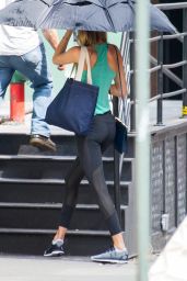 Taylor Swift in Tights - Hits the Gym in NYC 07/17/2017