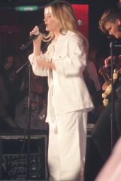 Zara Larsson - Performs Live at the Nova Red Room at the Star Casino in Australia 07/27/2017