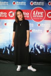 Alice Merton at Radio Hamburg 08/03/2017