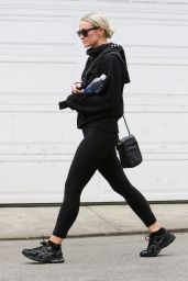 Ashlee Simpson - Leaving the Gym in Studio City 08/02/2017