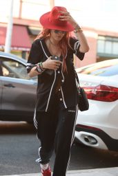 Bella Thorne - Goes Into a Medical Building in LA 08/28/2017