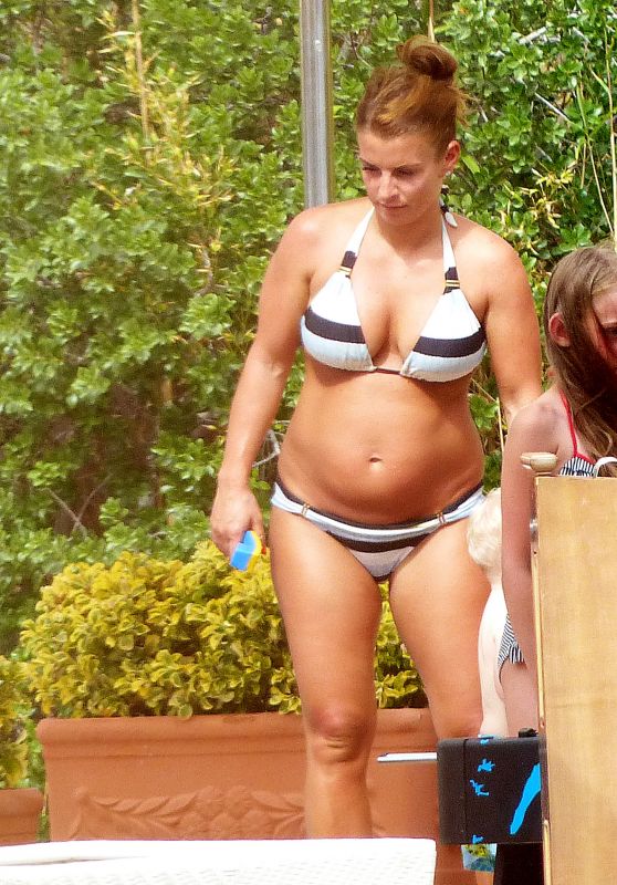 Coleen Rooney in a Striped Bikini Shows Off Her Growing Baby Bump - Majorca 08/27/2017