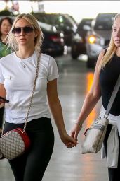 Corinne Olympios in Tights - Shopping With Her Mom in West Hollywood 08/11/2017