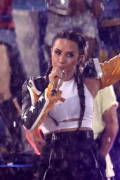 Demi Lovato - Concert on Good Morning America in Central Park, NY 08/18/2017