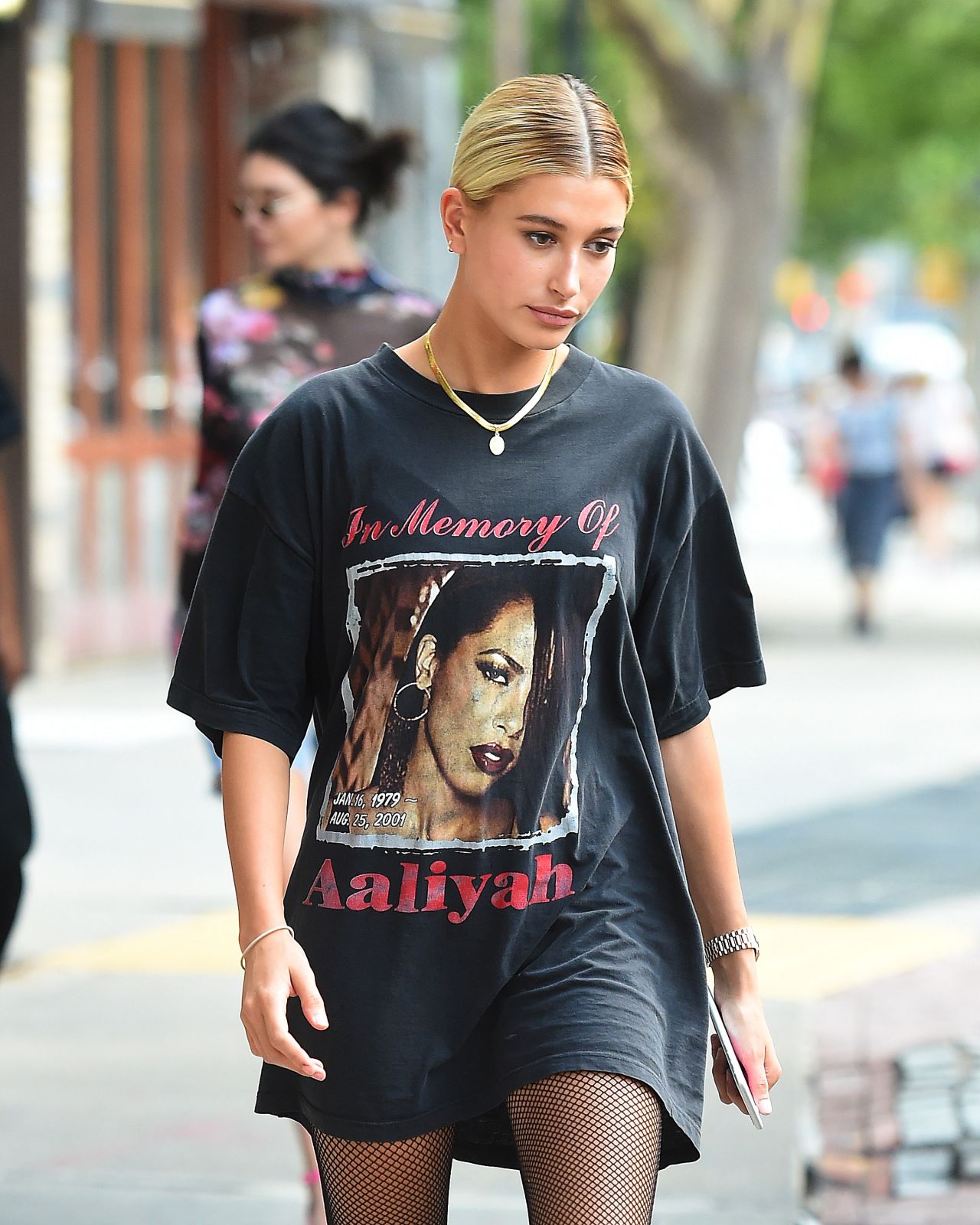 Hailey Baldwin - Wars an "In Memory of Aaliyah" Shirt, NYC 07/31/2017