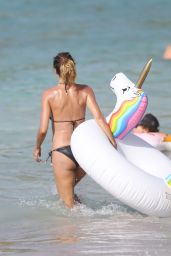 Heidi Klum in Bikini on St Barts 08/07/2017