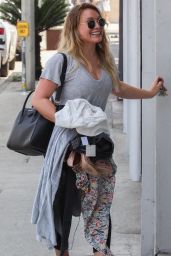 Hilary Duff - Heads to a Dance Class on Melrose in LA 08/25/2017