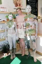 Ireland Baldwin - Biolage R.A.W. Styling Experience in NY 08/16/2017