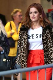 Isla Fisher Showing Off Her Trendy Style - BBC Broadcasting House in London 08/21/2017