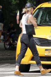 Jennifer Lawrence - Goes for a Stroll in NYC 08/28/2017