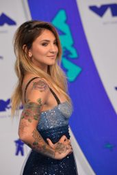 Julia Michaels – MTV Video Music Awards in Los Angeles 08/27/2017