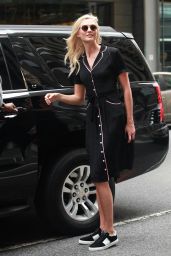 Karlie Kloss Looks Trendy - NYC 08/25/2017