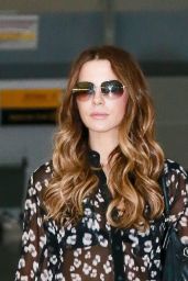 Kate Beckinsale in Travel Outfit - JFK Airport in NYC 08/25/2017