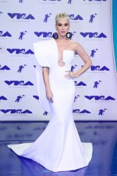 Katy Perry – MTV Video Music Awards in Los Angeles 08/27/2017