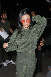 Khloé & Kourtney Kardashian - Leaving LAX Airport in LA 08/02/2017