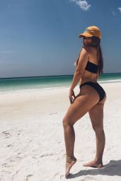 Lexee Smith in Bikini