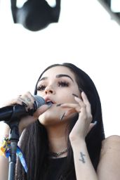 Maggie Lindemann - Performs at Billboard Hot 100 Festival in Wantagh City, NY