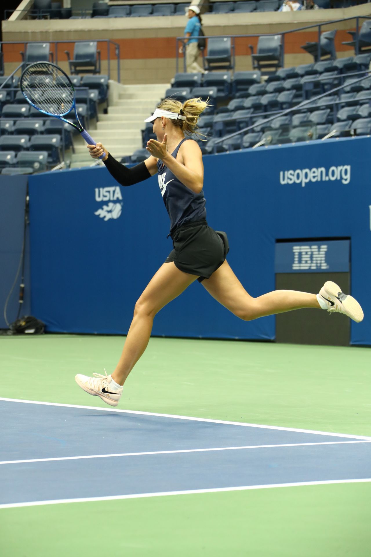 Maria Sharapova Practice Session - US Open Tennis ...