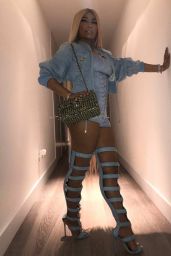 Nicki Minaj - Social Media Pics 08/15/2017