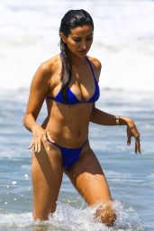 Noureen DeWulf in a Blue Bikini at the Beach in Santa Monica 08/04/2017