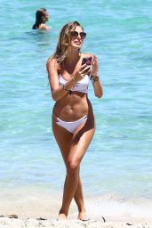 Olivia Pascale Hot in Bikini - Beach in Miami 08/30/2017