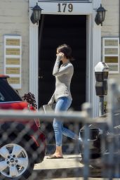 Selena Gomez in Tight Jeans - Out in LA 08/22/2017