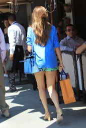 Shiva Safai Shows Off Her Legs in a Pair of Short Shorts - Shopping in Beverly Hills