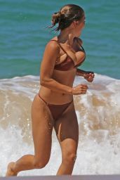 Sofia Beverly in Bikini - Hawaii 08/21/2017
