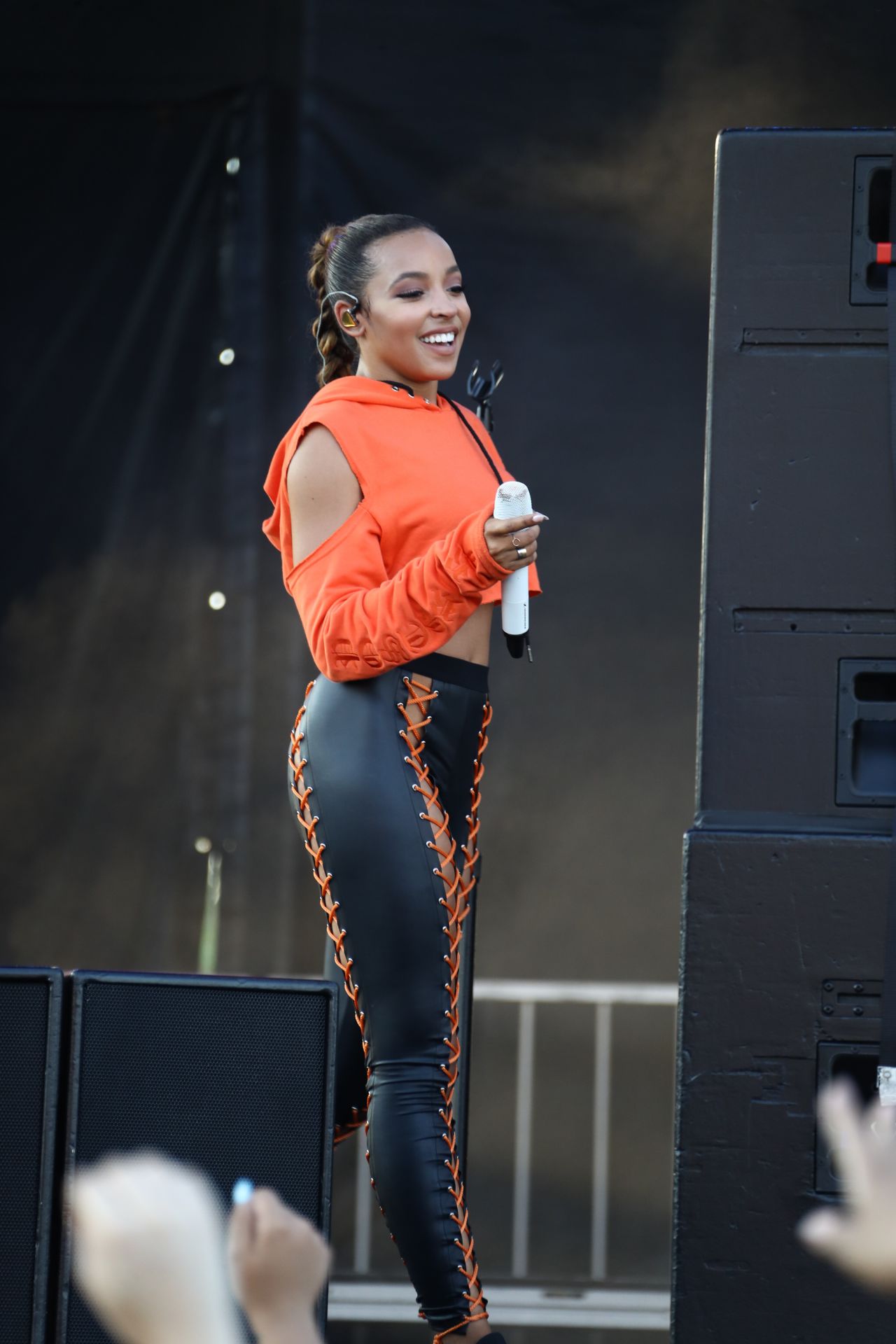 Tinashe Style, Clothes, Outfits and Fashion• Page 12 of 14 • CelebMafia