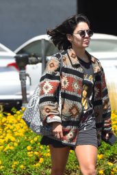 Vanessa Hudgens - Gets a Manicure in North Hollywood 08/22/2017