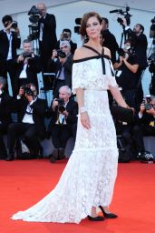 Anna Mouglalis – Venice Film Festival Closing Ceremony 09/09/2017