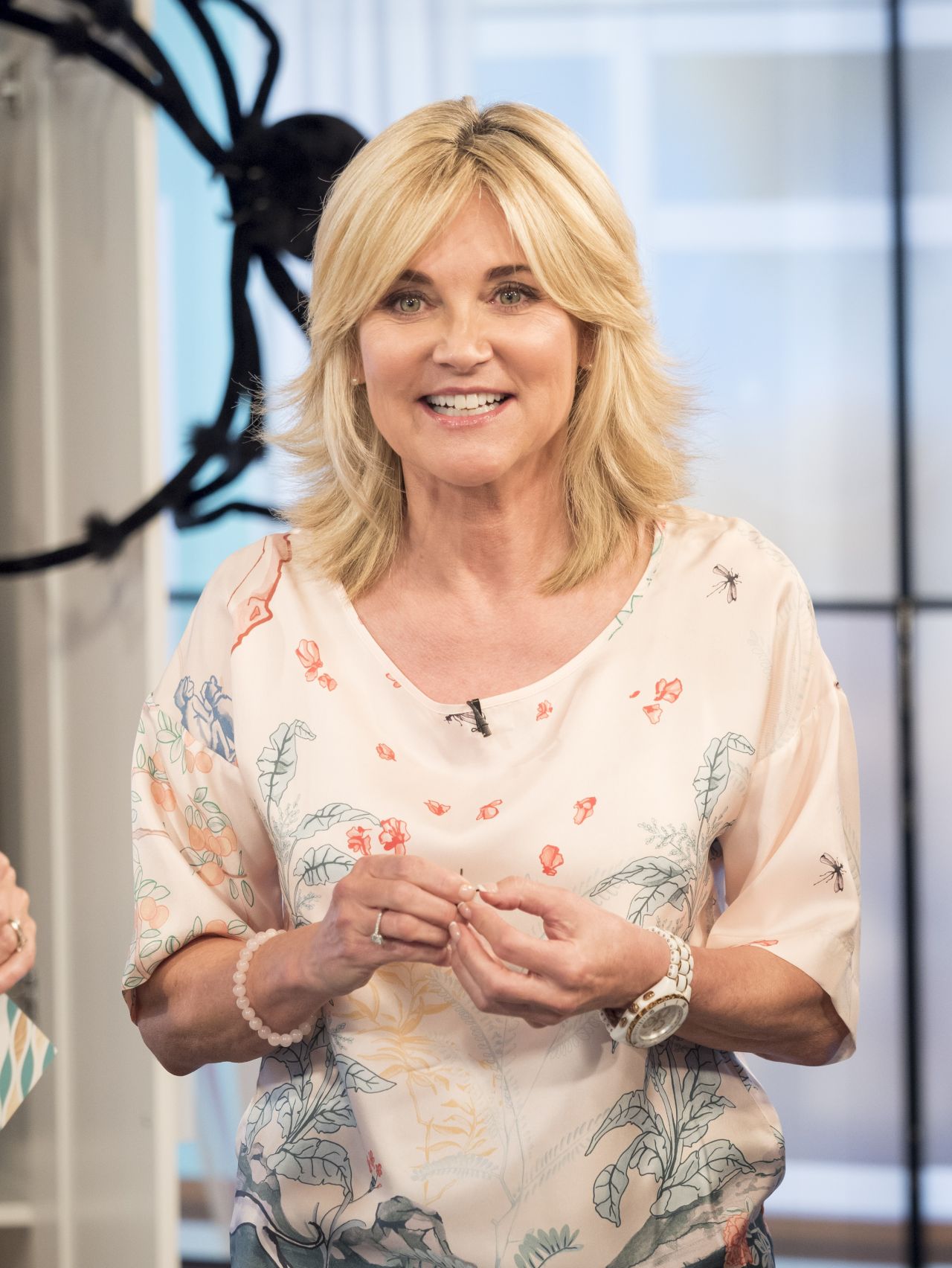 Anthea Turner - "This Morning" TV Show in London 09/01/2017 • CelebMafia