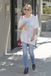 Ashley Benson Street Style - Goes to Lunch in Beverly Hills 09/28/2017