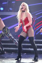 Britney Spears - Performs at Axis in Las Vegas 09/01/2017