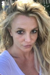 Britney Spears - Social Media Pics 09/08/2017