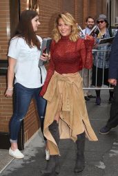 Candace Cameron Bure - Arriving to Appear on "The View" in NYC 09/18/2017