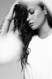 Demi Lovato - Social Media Pics 09/06/2017